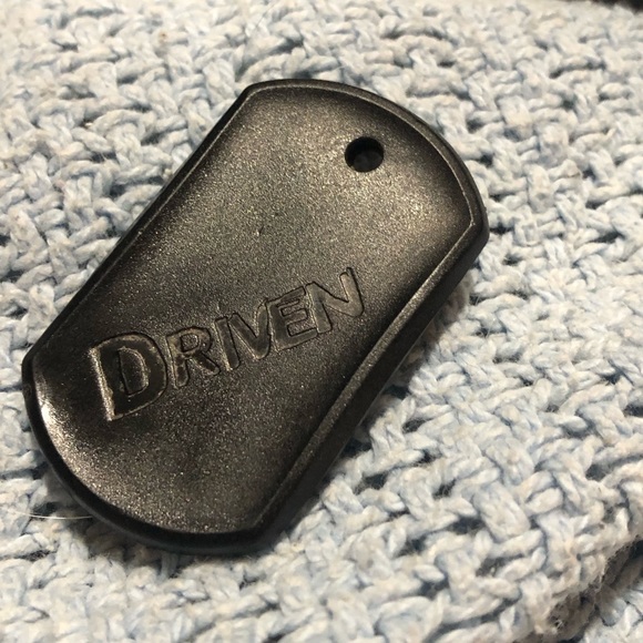 Skull dog tag - Picture 2 of 2